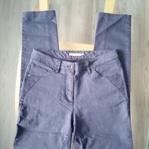 Sandwich_ Gray Women's Straight Leg Jeans